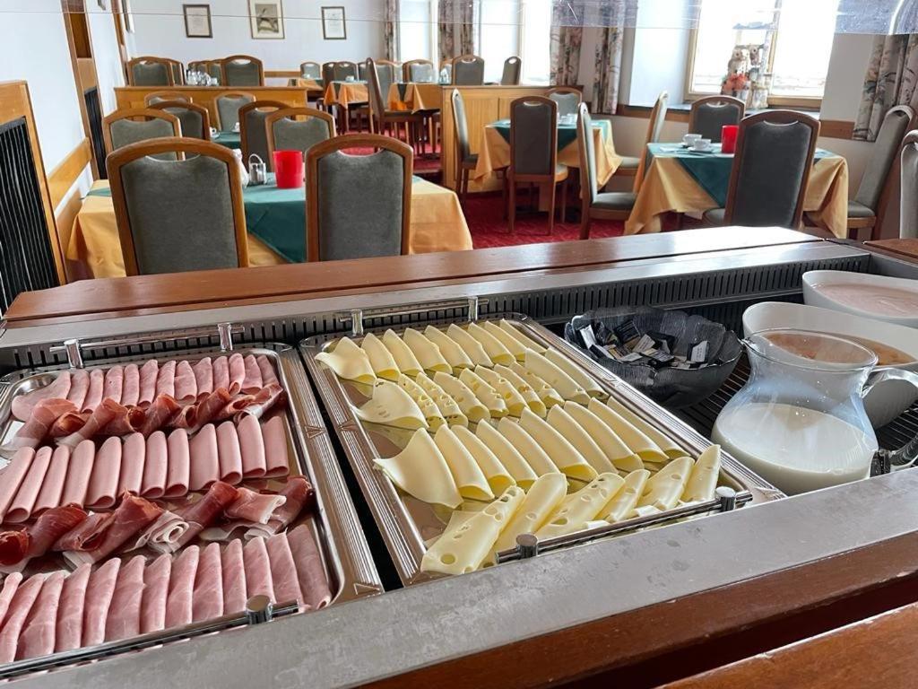 Hotel Tauernpasshoehe 上陶恩 外观 照片